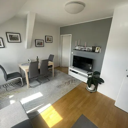 아파트 Apartment, 60m2, 2 Rooms, 4 Guests