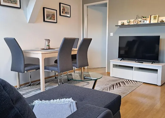 Apartamento Apartment, 60m2, 2 Rooms, 4 Guests Graz